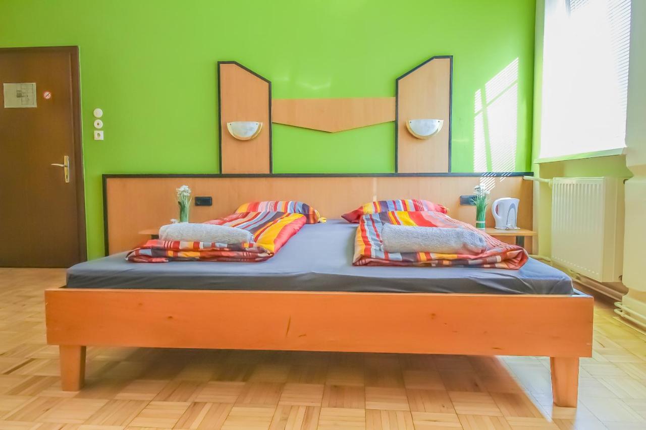 Economic 2Sb Apartment In Lively Area Wenen Buitenkant foto